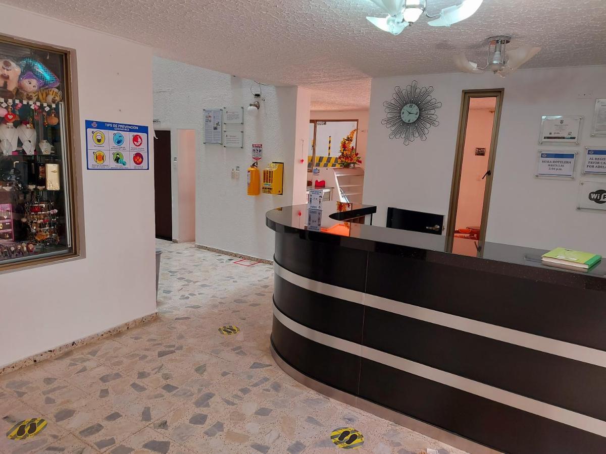 Hotel Emperador Barbosa  Eksteriør billede