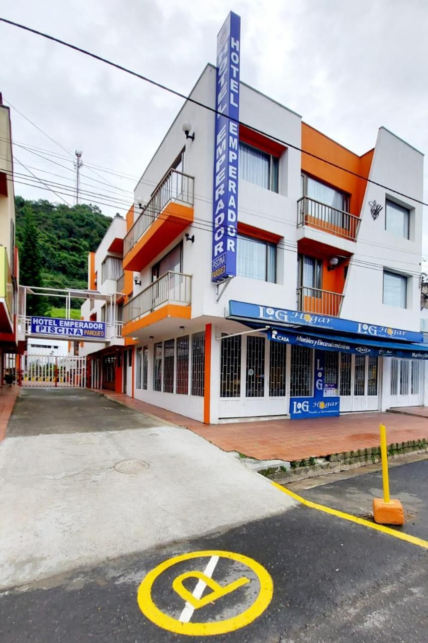 Hotel Emperador Barbosa  Eksteriør billede