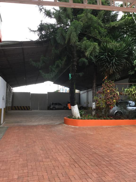 Hotel Emperador Barbosa  Eksteriør billede