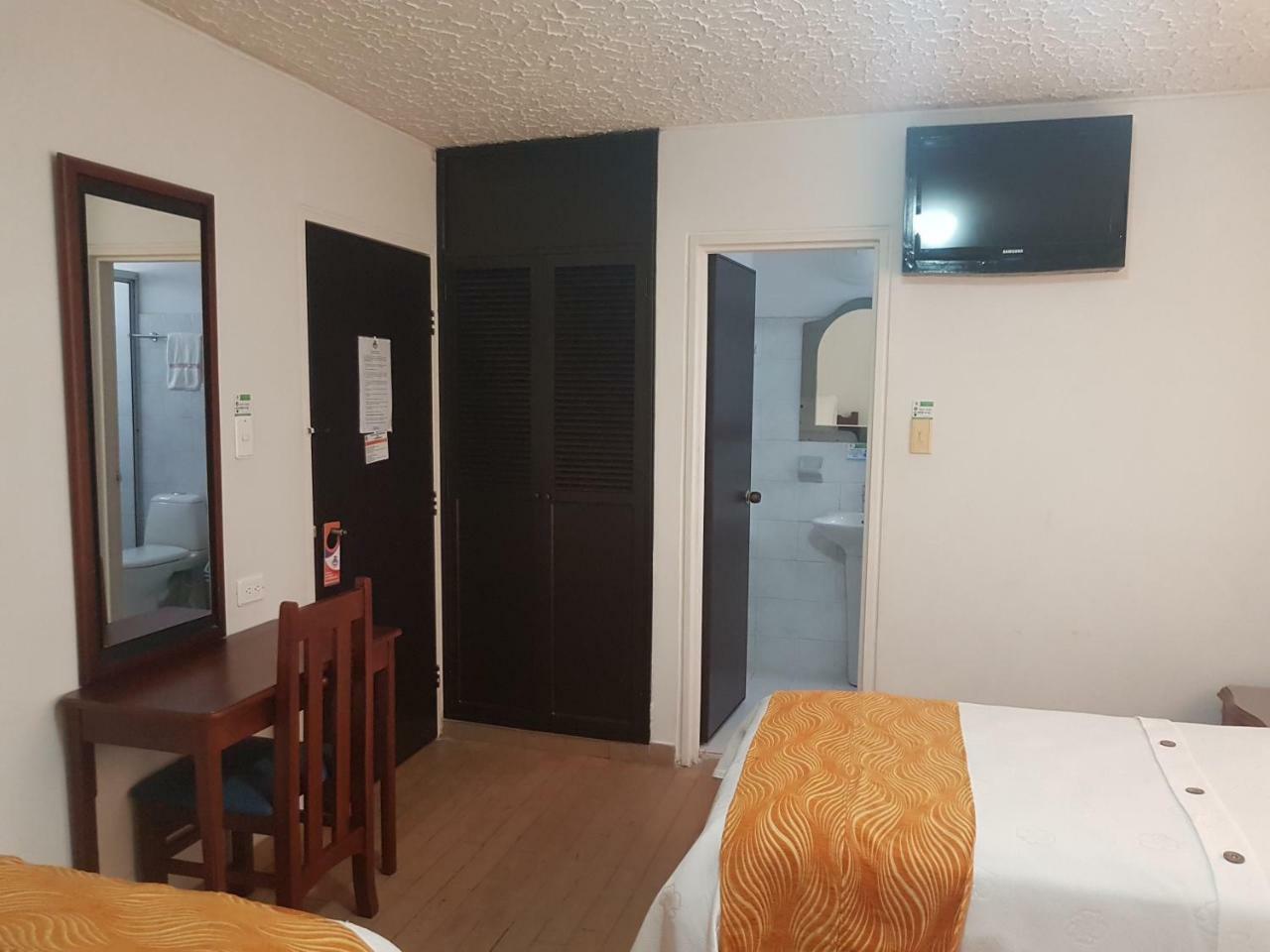 Hotel Emperador Barbosa  Eksteriør billede