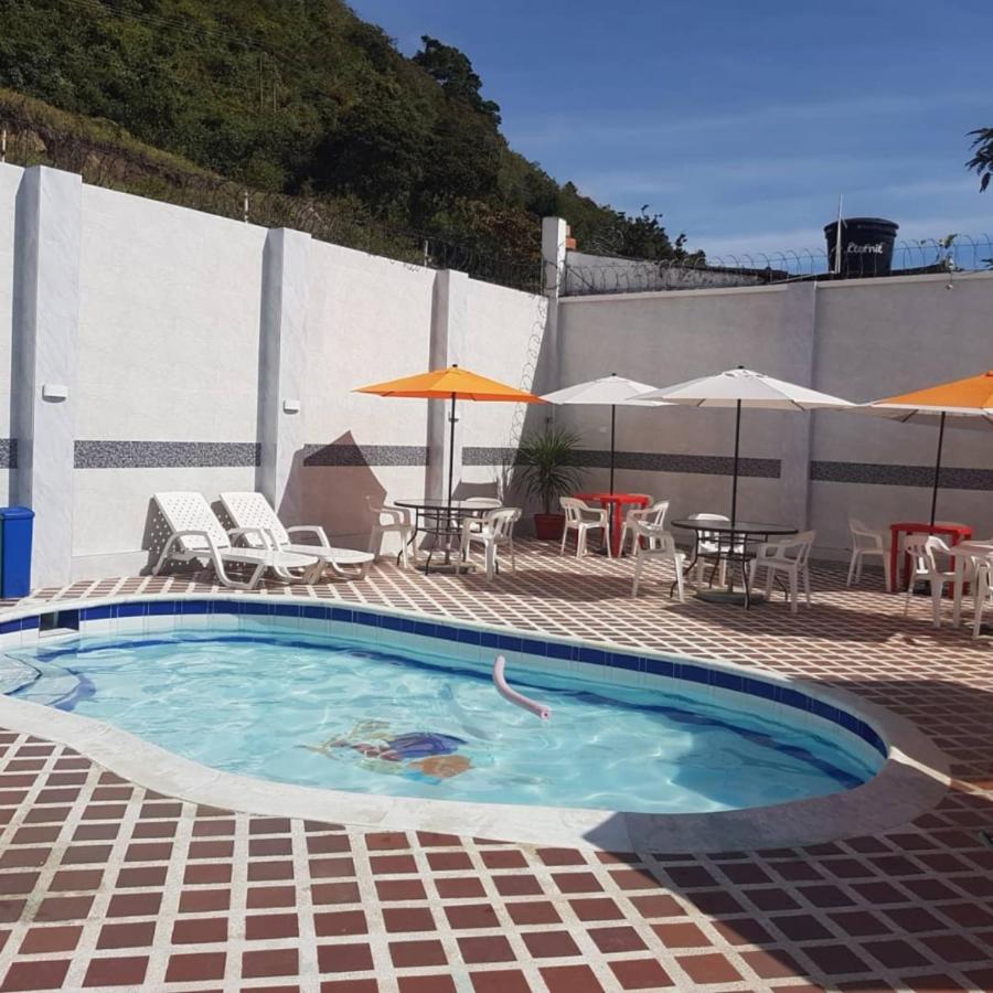 Hotel Emperador Barbosa  Eksteriør billede